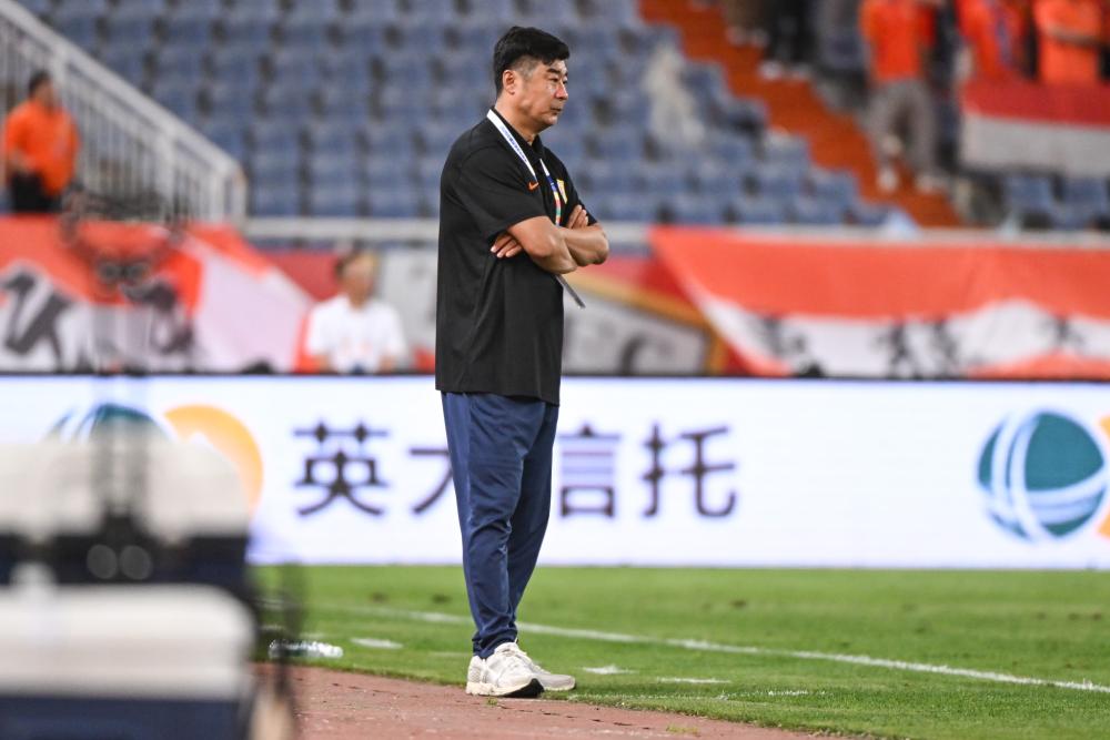 黄雅琼羽毛球赛场风采与拼搏精神解析